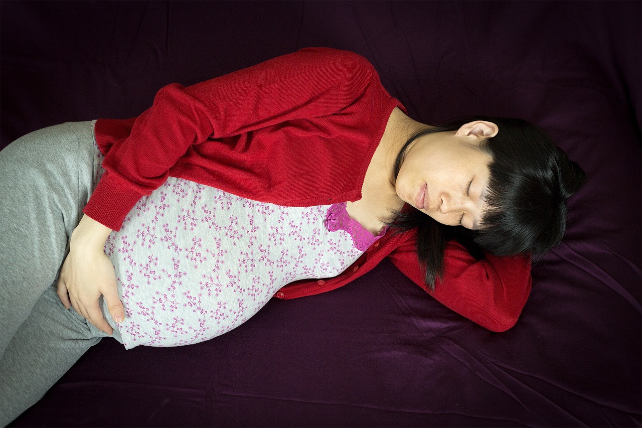 how to sleep better when pregnant